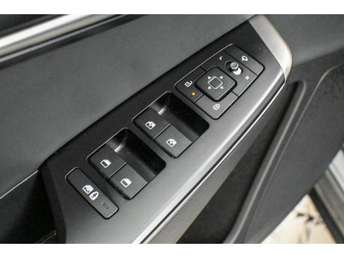 Certified 2025 Kia EV6 Light image 15