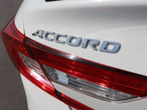 Used 2022 Honda Accord Sport image 6
