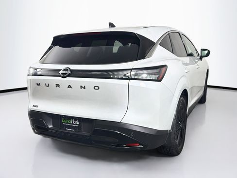 Used 2025 Nissan Murano SV AWD/4WD image 9