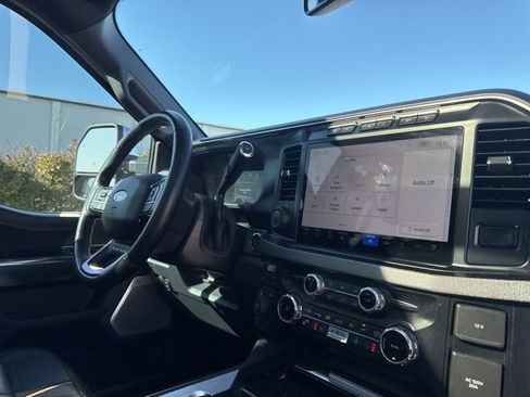 Used 2024 Ford F250 Platinum image 43