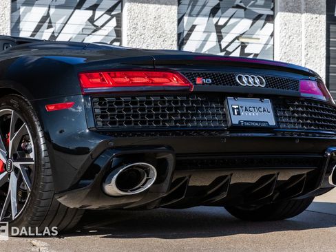 Used 2021 Audi R8 V10 w/ Premium Package image 13