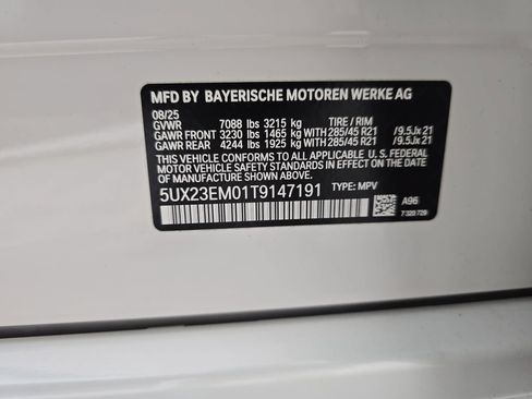 Used 2026 BMW X7 xDrive40i w/ Premium Package AWD/4WD image 35