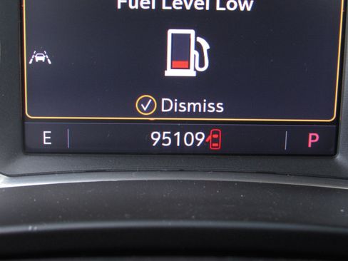 Used 2020 GMC Terrain SLT w/ Preferred Package FWD image 29