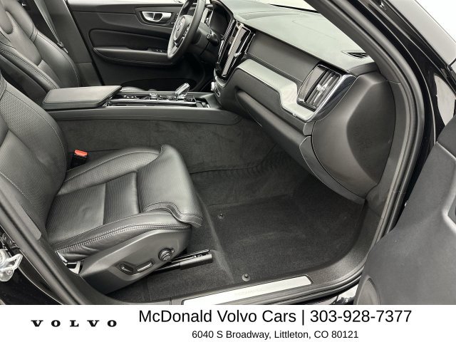 Certified 2024 Volvo XC60 T8 Ultimate w/ Protection Package Premier AWD/4WD image 25