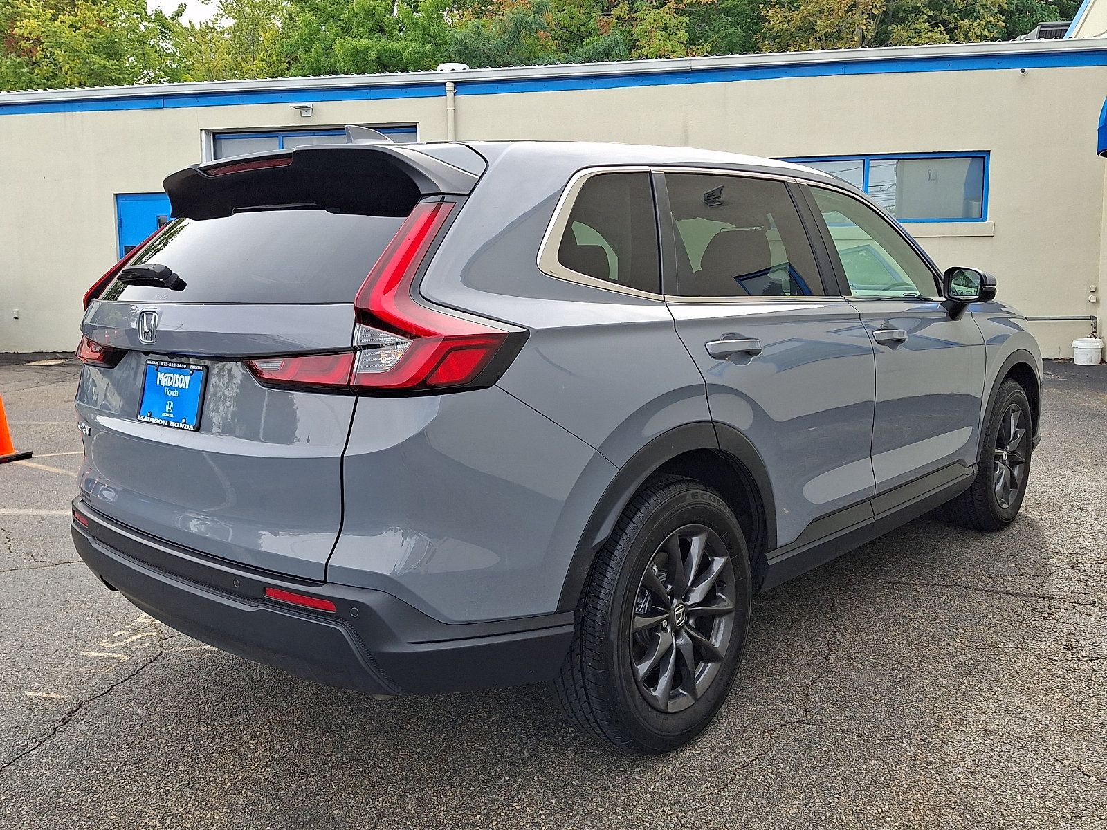 Used 2026 Honda CR-V EX-L image 4