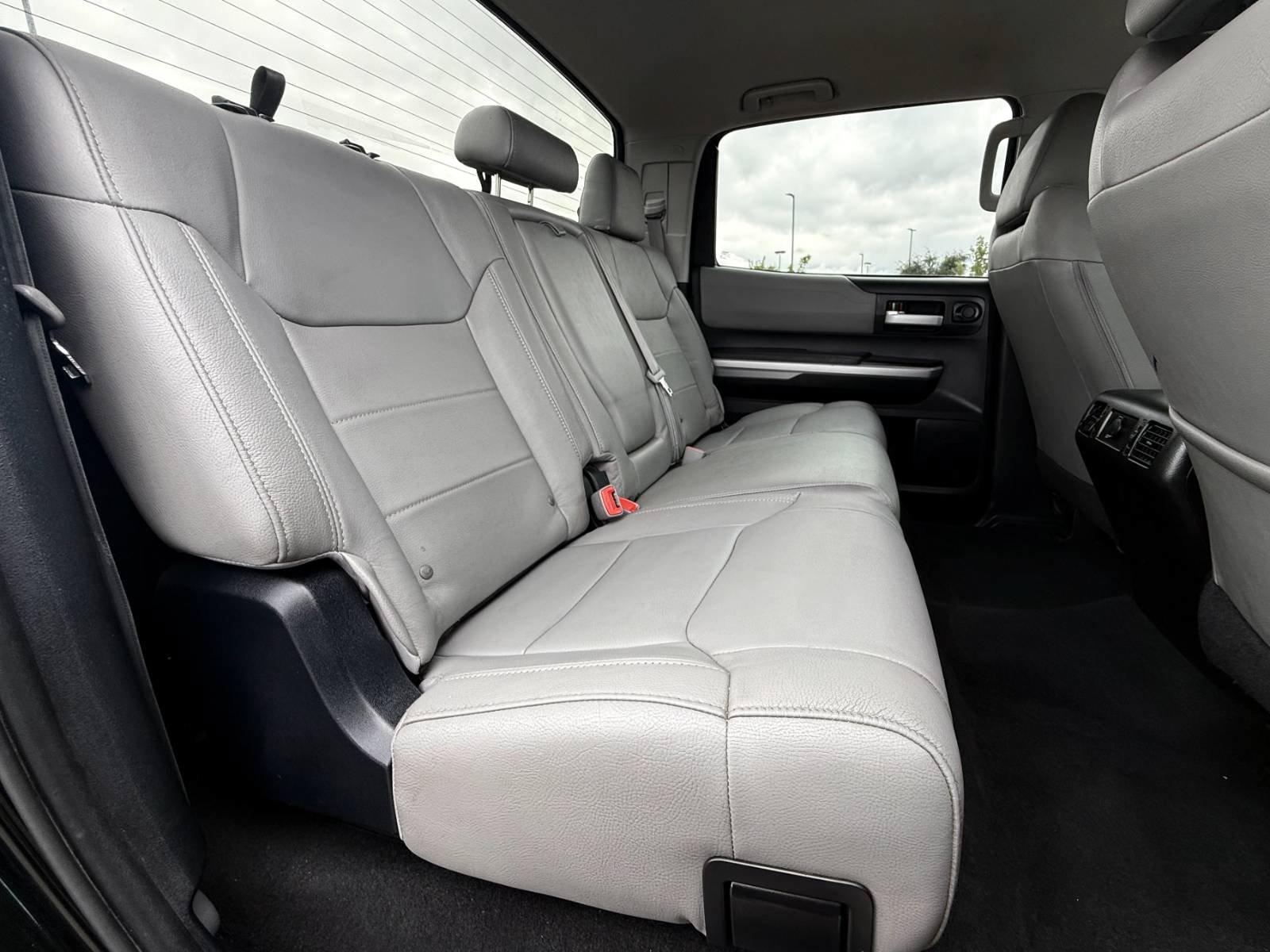 Used 2014 Toyota Tundra Limited w/ Limited Premium Package AWD/4WD image 20