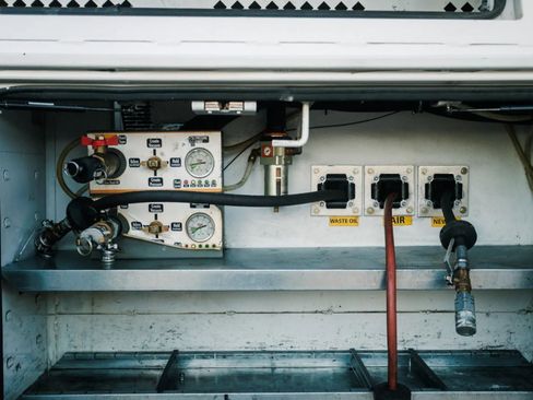 Used 2017 Mercedes-Benz Sprinter 3500 w/ Suspension Package II image 19