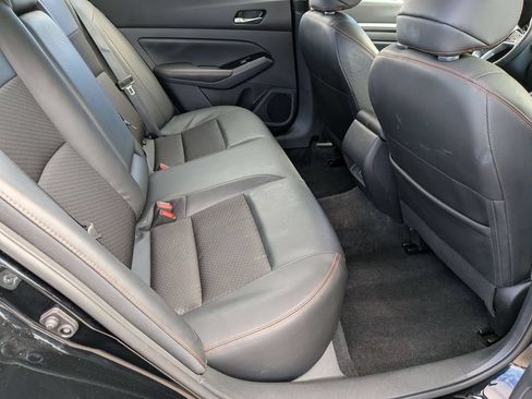 Used 2025 Nissan Altima 2.5 SR FWD image 26