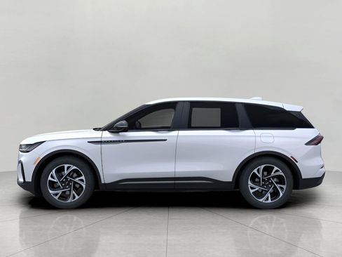 New 2026 Lincoln Nautilus Premier w/ Jet Appearance Package AWD/4WD image 3