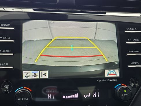 Used 2020 Toyota Camry XSE image 21