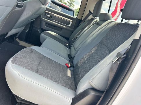 Used 2019 RAM 1500 Classic SLT w/ Luxury Group AWD/4WD image 13