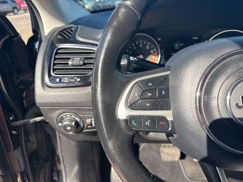 Used 2019 Jeep Compass Limited image 17