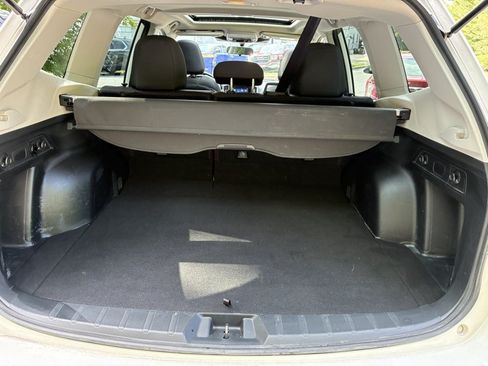 Used 2023 Subaru Forester Premium AWD/4WD image 17