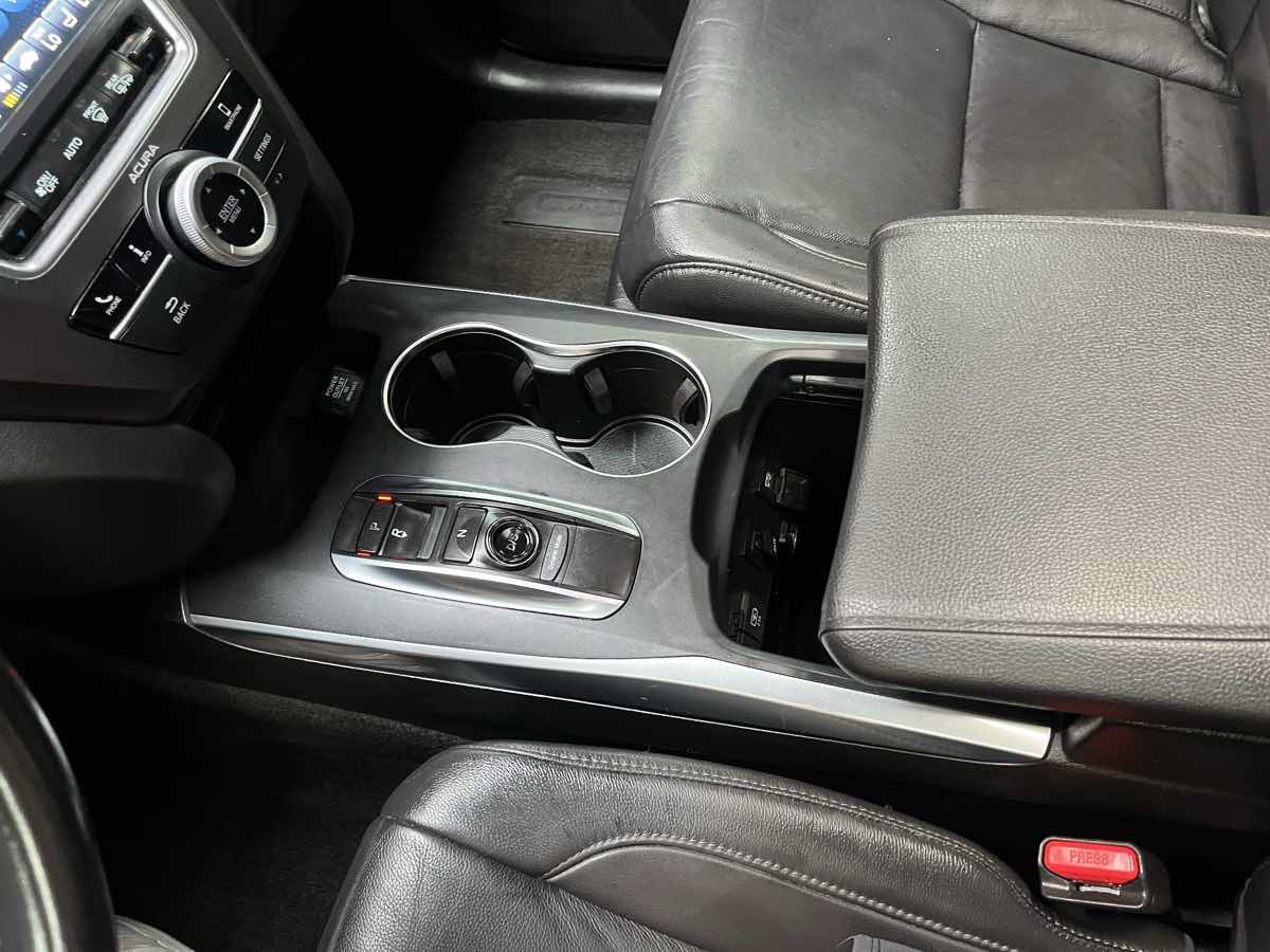 Used 2018 Acura MDX SH-AWD image 39