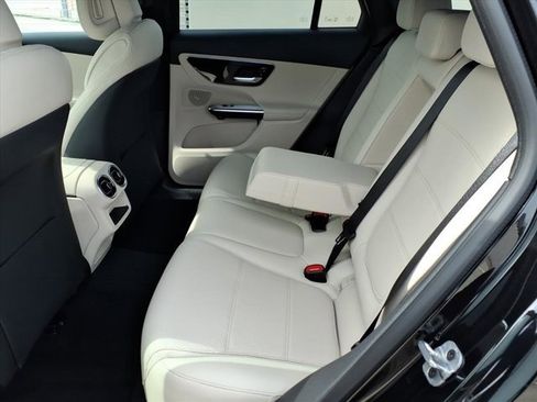 New 2026 Mercedes-Benz GLC 300 GLC 300 image 18