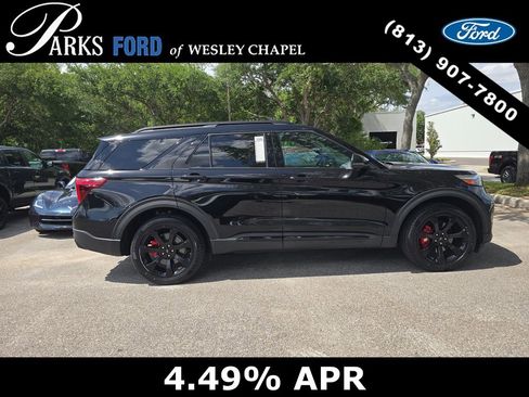 Certified 2023 Ford Explorer ST w/ Equipment Group 401A AWD/4WD image 3