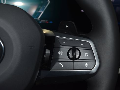 New 2026 BMW X2 xDrive28i w/ Technology Package image 9