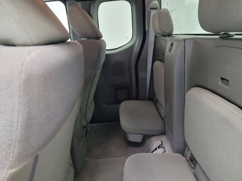 Used 2018 Nissan Frontier S RWD image 18
