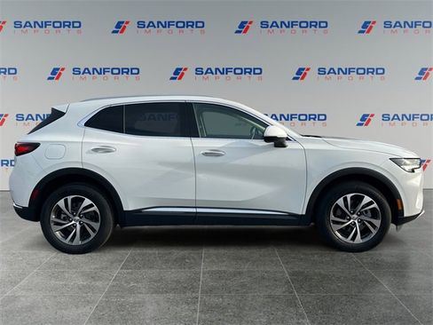 Used 2023 Buick Envision Essence image 6