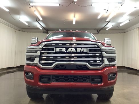 New 2026 RAM 2500 Limited AWD/4WD image 10