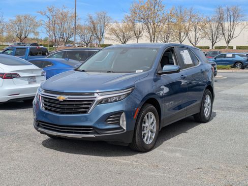 Certified 2024 Chevrolet Equinox LT image 2