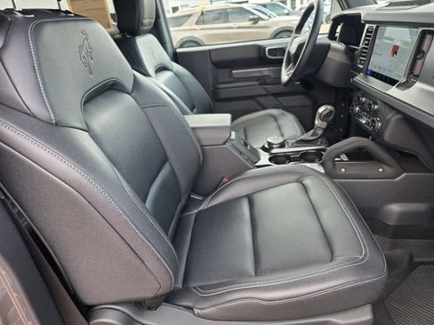 Certified 2025 Ford Bronco Badlands AWD/4WD image 13