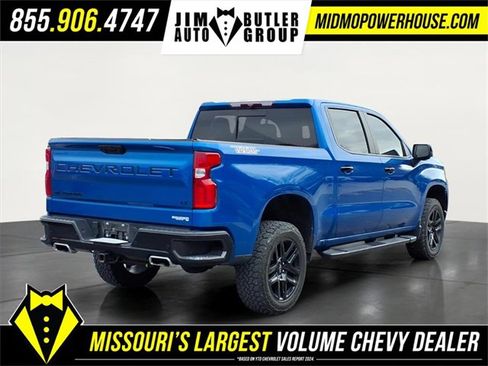 Used 2023 Chevrolet Silverado 1500 LT Trail Boss w/ Convenience Package II image 8