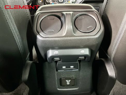 Used 2023 Jeep Wrangler Unlimited Sahara w/ Cold Weather Group AWD/4WD image 29