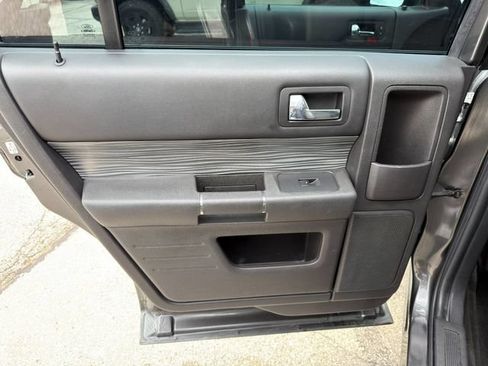 Used 2019 Ford Flex SEL w/ Equipment Group 202A FWD image 18