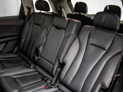 Used 2024 Audi Q7 3.0T Premium Plus image 21