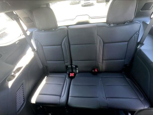 Used 2025 GMC Yukon Denali w/ LPO, Floor Liner Package AWD/4WD image 26