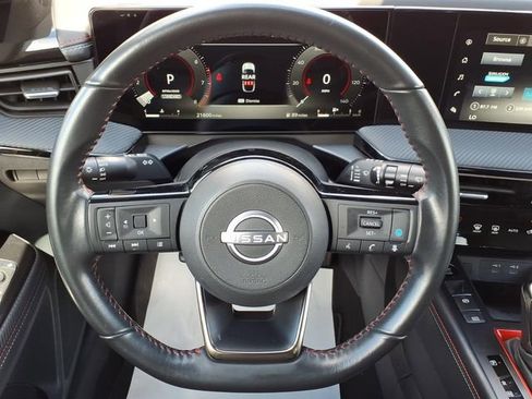 Used 2025 Nissan Kicks SR FWD image 20