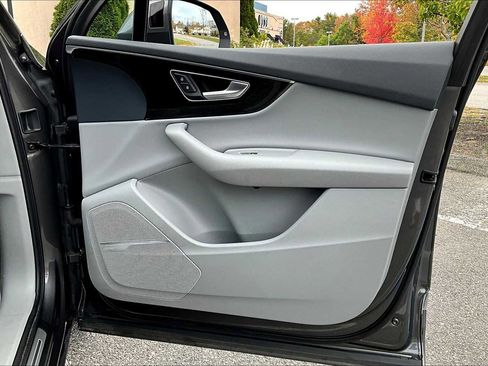 Used 2019 Audi Q7 3.0T Prestige image 21