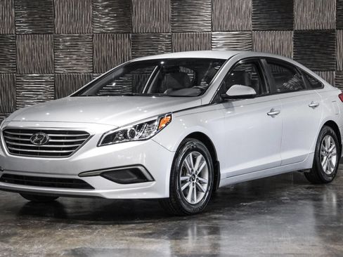 Used 2016 Hyundai Sonata SE FWD image 6