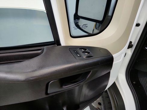 Used 2019 RAM ProMaster 2500 FWD image 19
