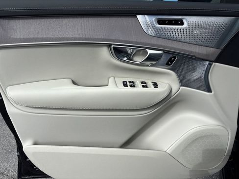 New 2026 Volvo XC90 B6 Ultra w/ Lounge Package AWD/4WD image 9