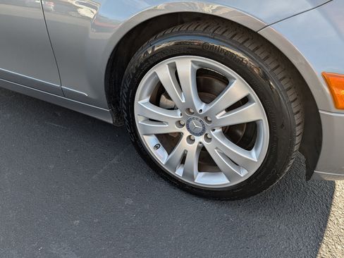 Used 2011 Mercedes-Benz C 300 Luxury image 29