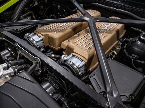 Used 2023 Lamborghini Huracan STO RWD image 78