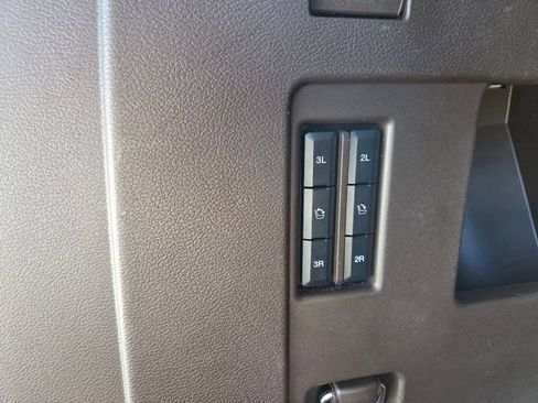 Used 2022 Ford Expedition King Ranch RWD image 10