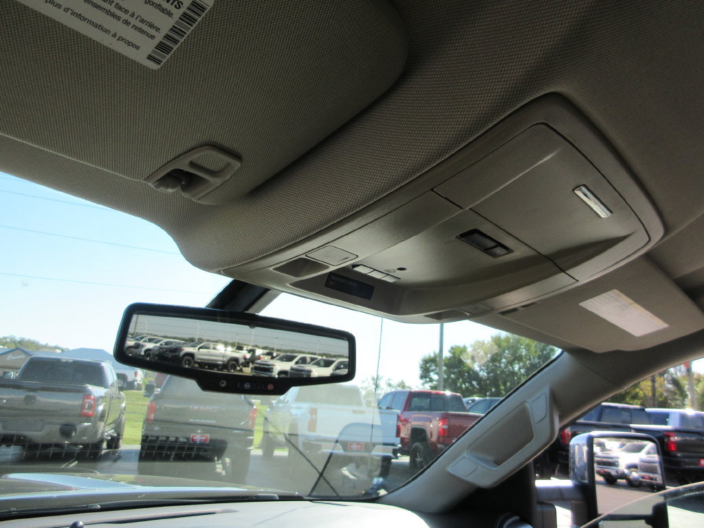 Used 2015 GMC Sierra 1500 SLT w/ SLT Crew Cab Value Package AWD/4WD image 30
