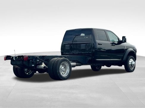 New 2026 RAM 5500 Tradesman w/ Chrome Appearance Group AWD/4WD image 7
