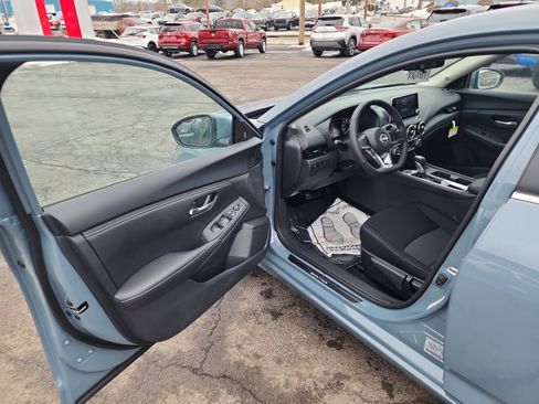 New 2025 Nissan Sentra SV w/ All-Weather Package image 10