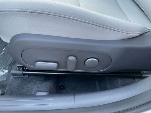 Used 2025 Hyundai Kona SEL image 23