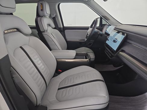 Used 2023 Rivian R1T Adventure image 23