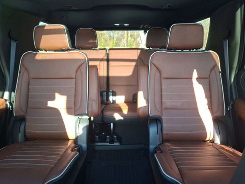 Used 2024 GMC Yukon Denali Ultimate image 13