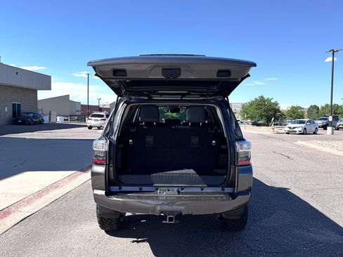 Used 2021 Toyota 4Runner SR5 Premium w/ Moonroof Package AWD/4WD image 11