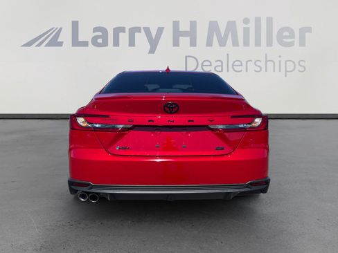 Used 2026 Toyota Camry SE w/ Convenience Package FWD image 4