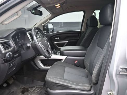 Used 2016 Nissan Titan XD AWD/4WD image 16