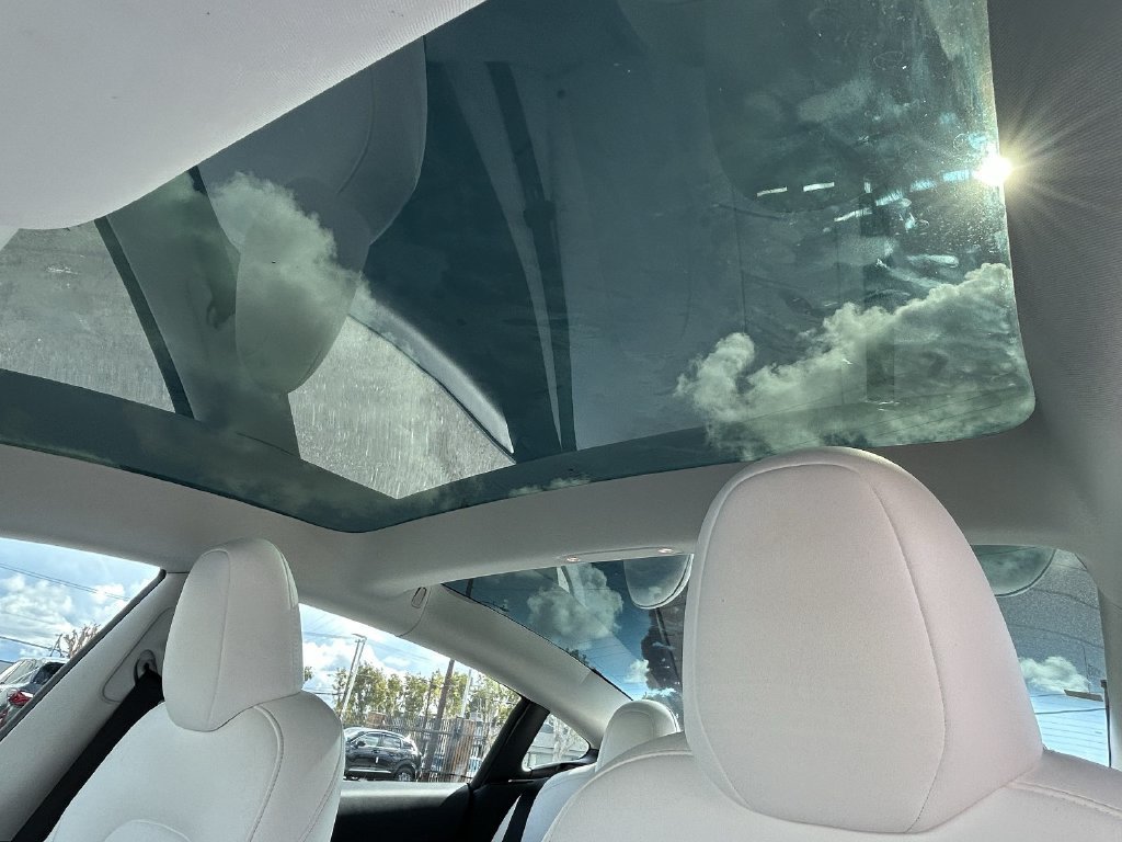 Used 2023 Tesla Model 3 Standard Range RWD image 29