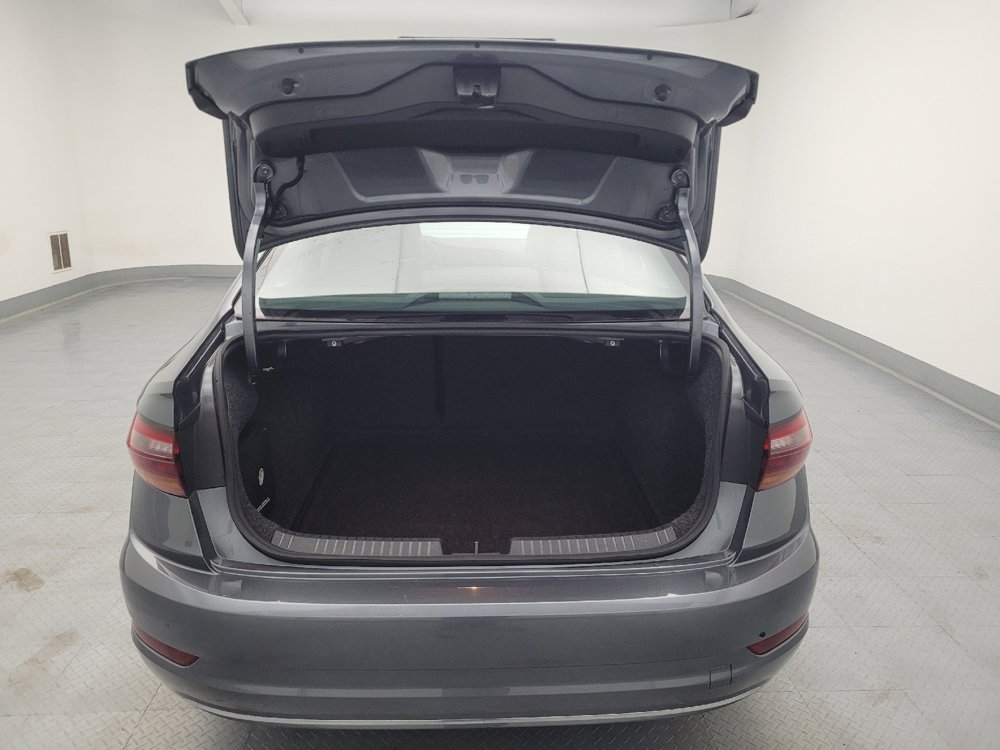 Used 2019 Volkswagen Jetta SE FWD image 29